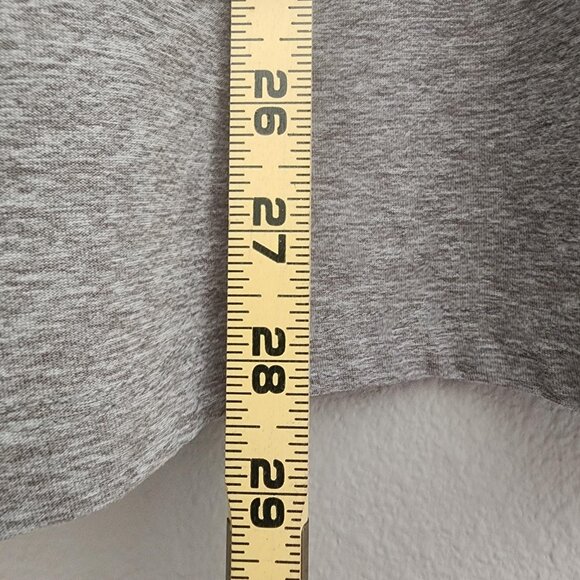 Vuori Polo Shirt Mens Medium Gray Heather Performance Golf 3 Button Tech V188 - Picture 7 of 8